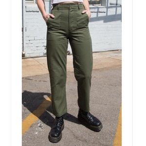⭐️ Brandy Melville/John Galt green Kim pants!